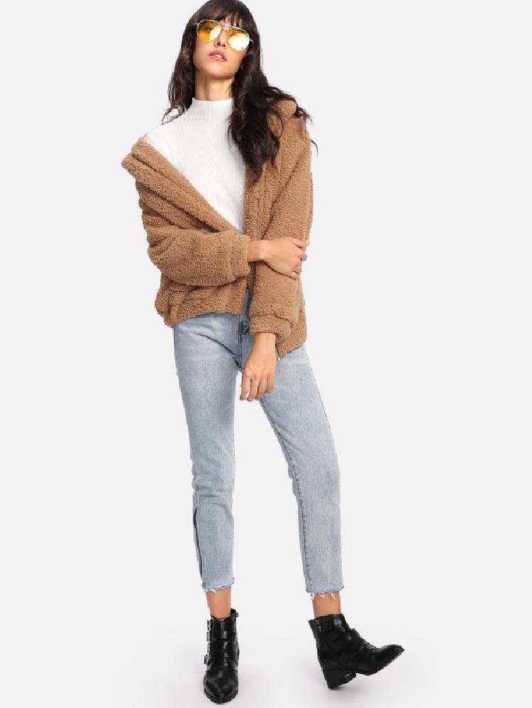 Dual pocket faux fur jacket standing